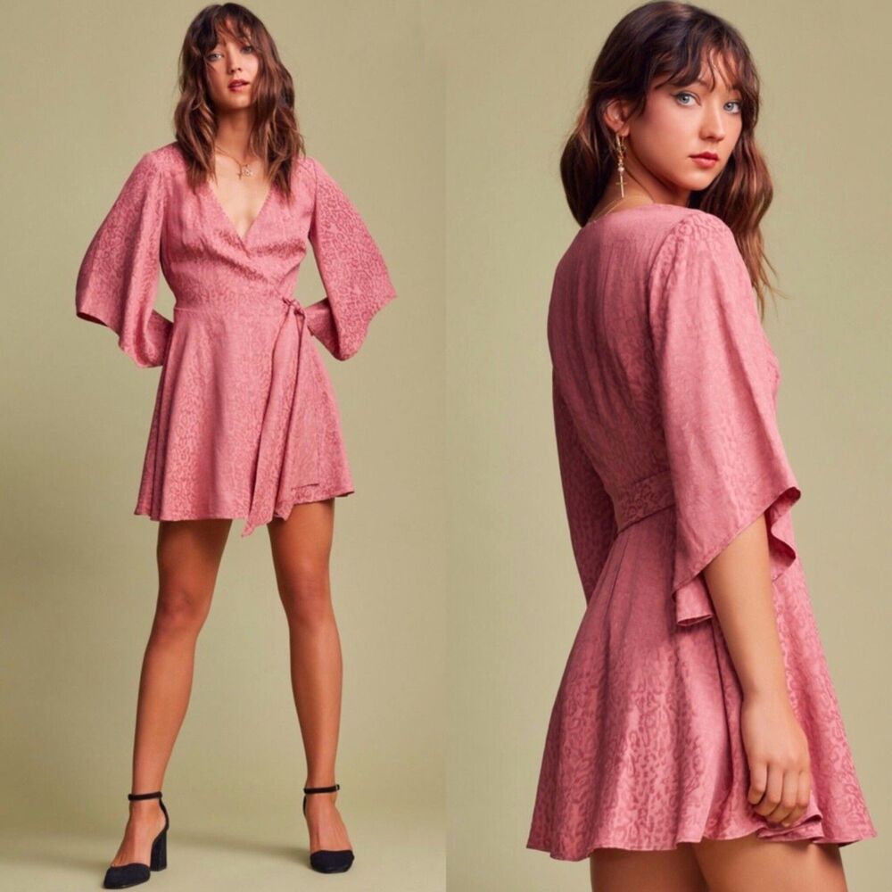 Finders Keepers Pink Heatwave Leopard Print Wrap Mini Dress Size M